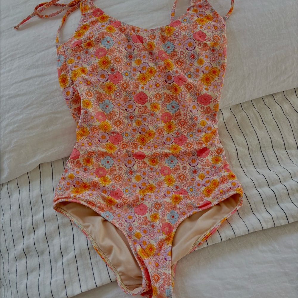 Albion Fit Natalie one-piece swimsuit darling pink